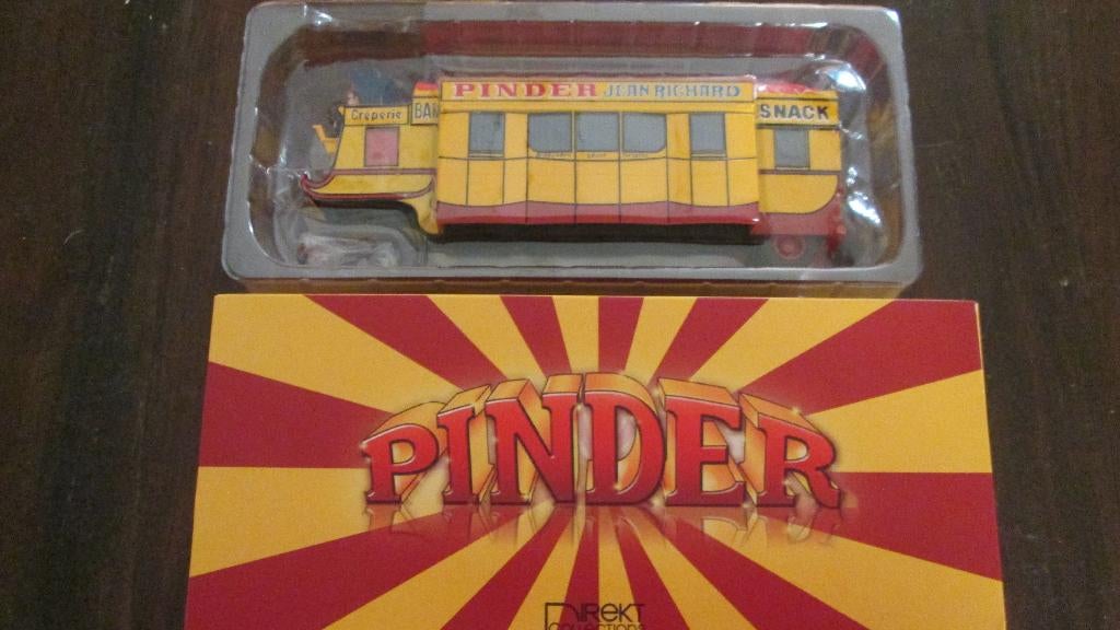 Circus Pinder Creperie Restauratie Oplegger 1:43, Hobby en Vrije tijd, Modelauto's | 1:43, Ophalen of Verzenden, Nieuw, Bus of Vrachtwagen
