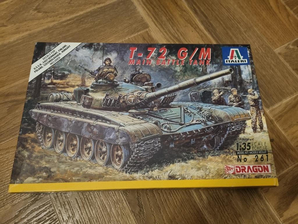 Italeri.  T-72 G/M Main Battle Tank 1/35., Tank, Italeri, 1:32 tot 1:50, Nieuw