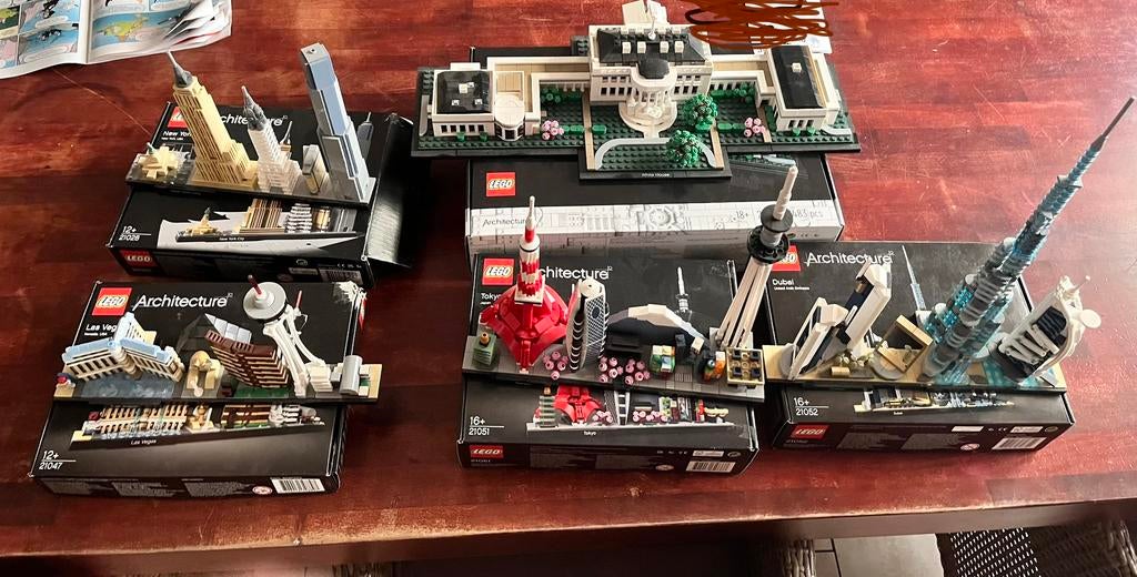 5 LEGO Architecture sets: Witte Huis, Tokyo, Dubai, Las Vega, Ophalen of Verzenden, Zo goed als nieuw, Complete set, Lego