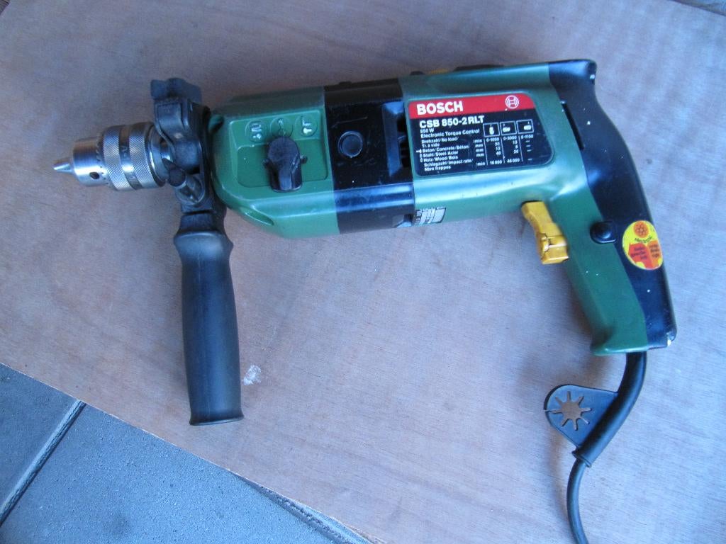 Bosch boormachine klopboormachine 850 W, Ophalen of Verzenden, Gebruikt, 600 watt of meer, Boormachine