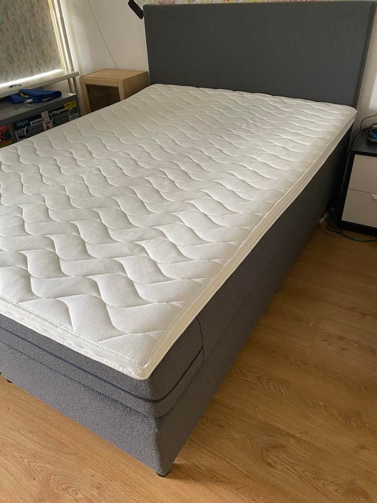 ZSM WEG! - Donkergrijs tweepersoonsbed Leen Bakker, Ophalen, Leen Bakker LIV, Tweepersoons, 140 cm