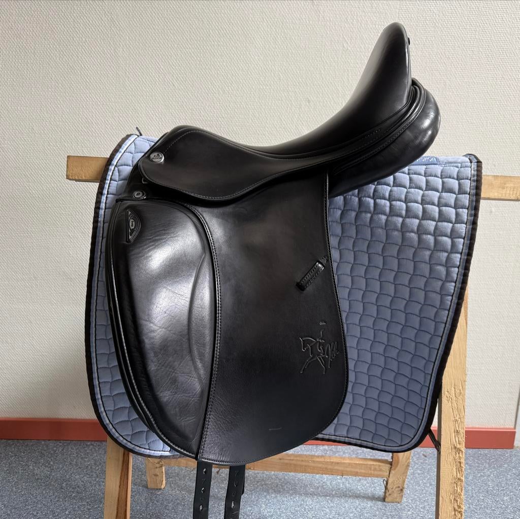 Prestige X-Helen dressuurzadel - 17 inch boommaat 33, Ophalen, Gebruikt, Dressuur
