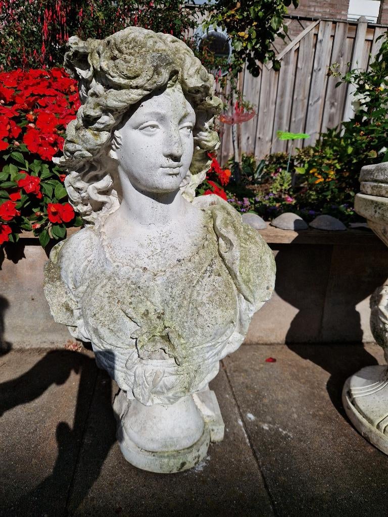 2 Romeinse / Griekse dames buste geïnspireerd op de oudheid., Ophalen of Verzenden, Zo goed als nieuw