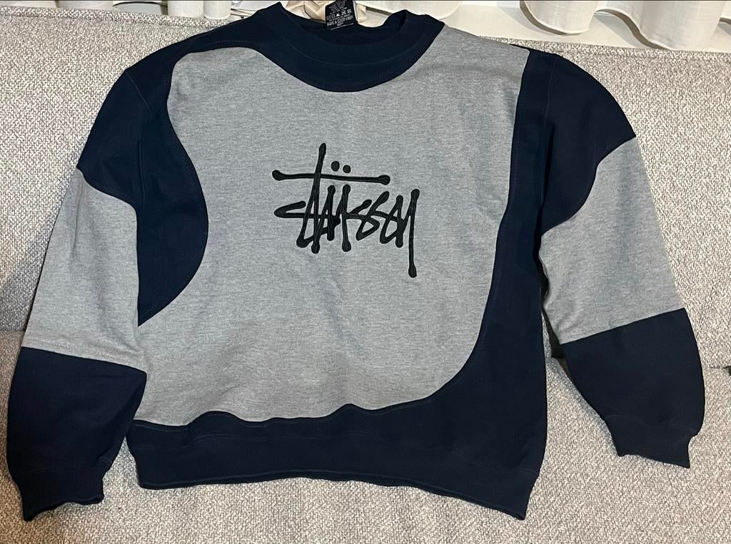 Reworked Stüssy Sweater - Ongedragen en Perfecte Staat, Kleding | Heren, Truien en Vesten, Ophalen of Verzenden, Nieuw, Maat 48/50 (M)