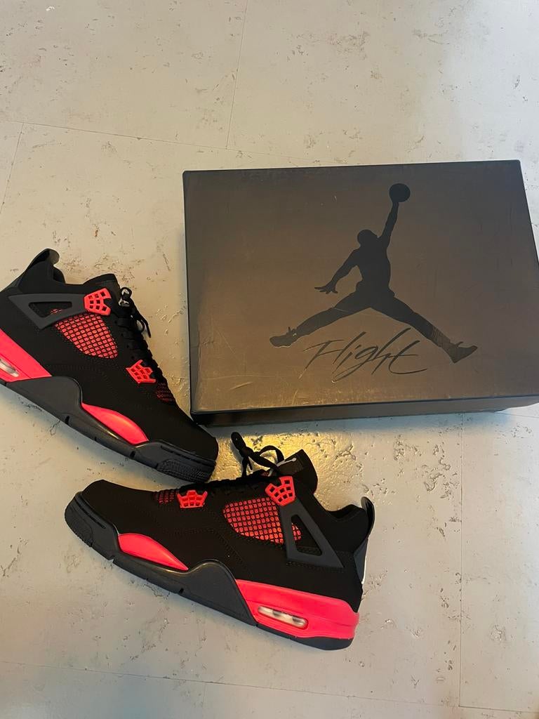 Jordan 4- red thunder, Kleding | Heren, Schoenen, Verzenden, Nieuw, Zwart