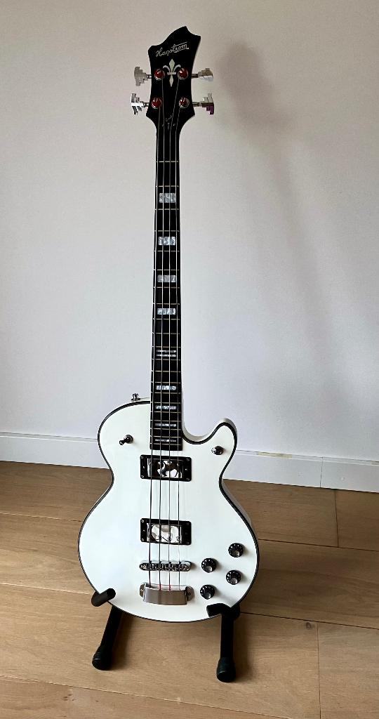 Te Koop: Hagstrom Swede basgitaar + originele softcase, Ophalen, Zo goed als nieuw, Elektrisch