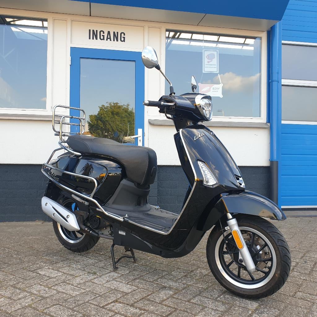 INKOOP / OPKOOP , scooter of motorscooter kymco / vespa, Fietsen en Brommers, Scooters | Kymco, Ophalen, Nieuw, Benzine, Agility