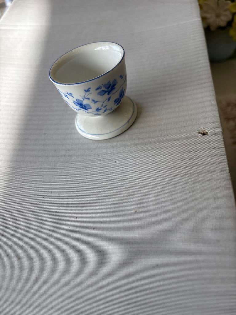 Arzberg Porseleinen Eierdopje met Blauw Bloemenpatroon, Ophalen of Verzenden