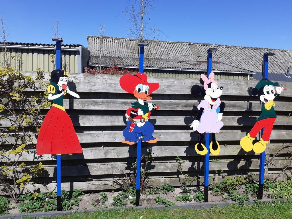 Disney feestpalen straatversiering incl verlichting, Ophalen