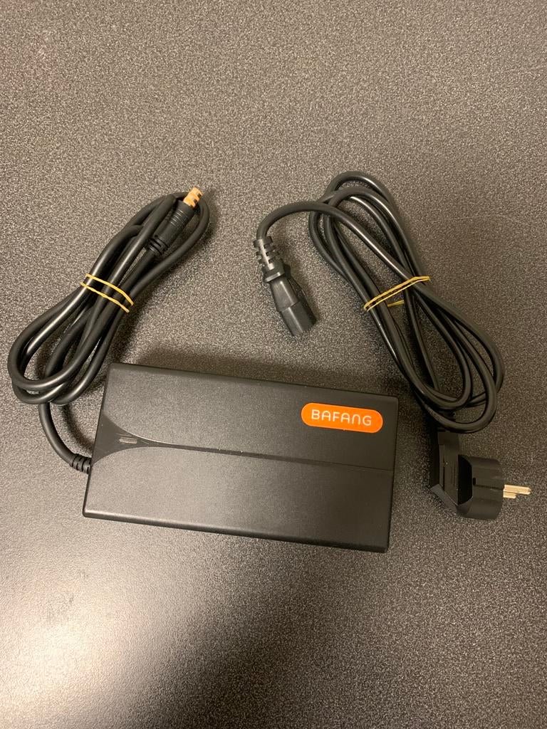Bafang oplader 2A, Ophalen of Verzenden, Gebruikt