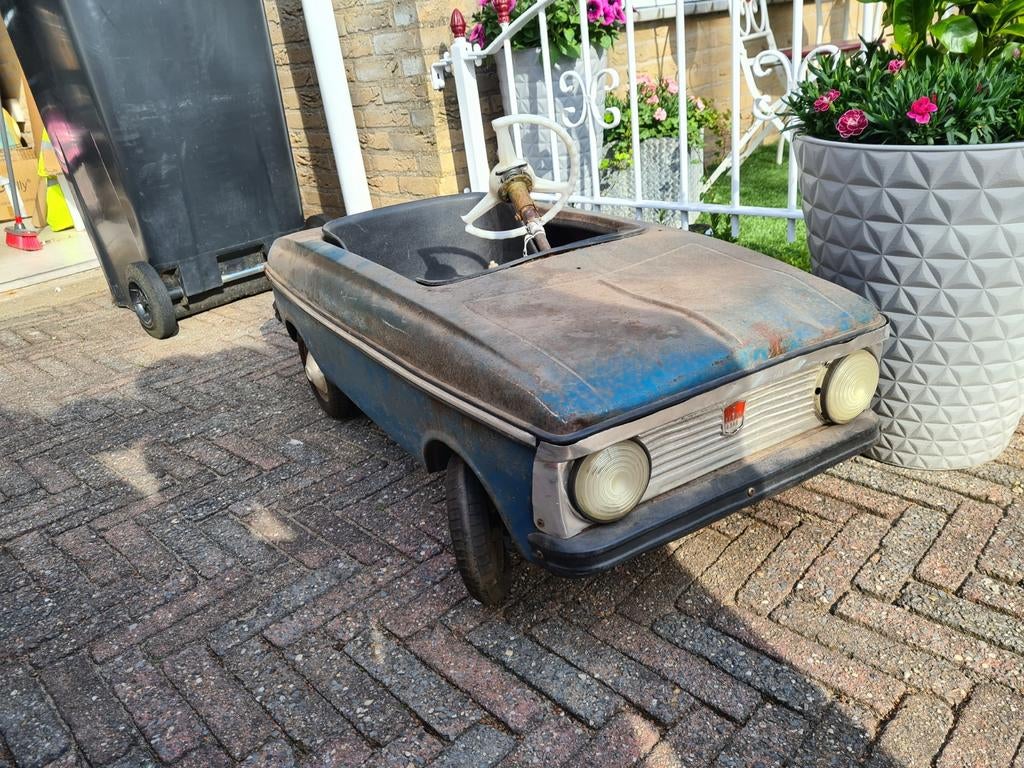 Moskovitch trapauto met patina, zware uitvoering, Ophalen