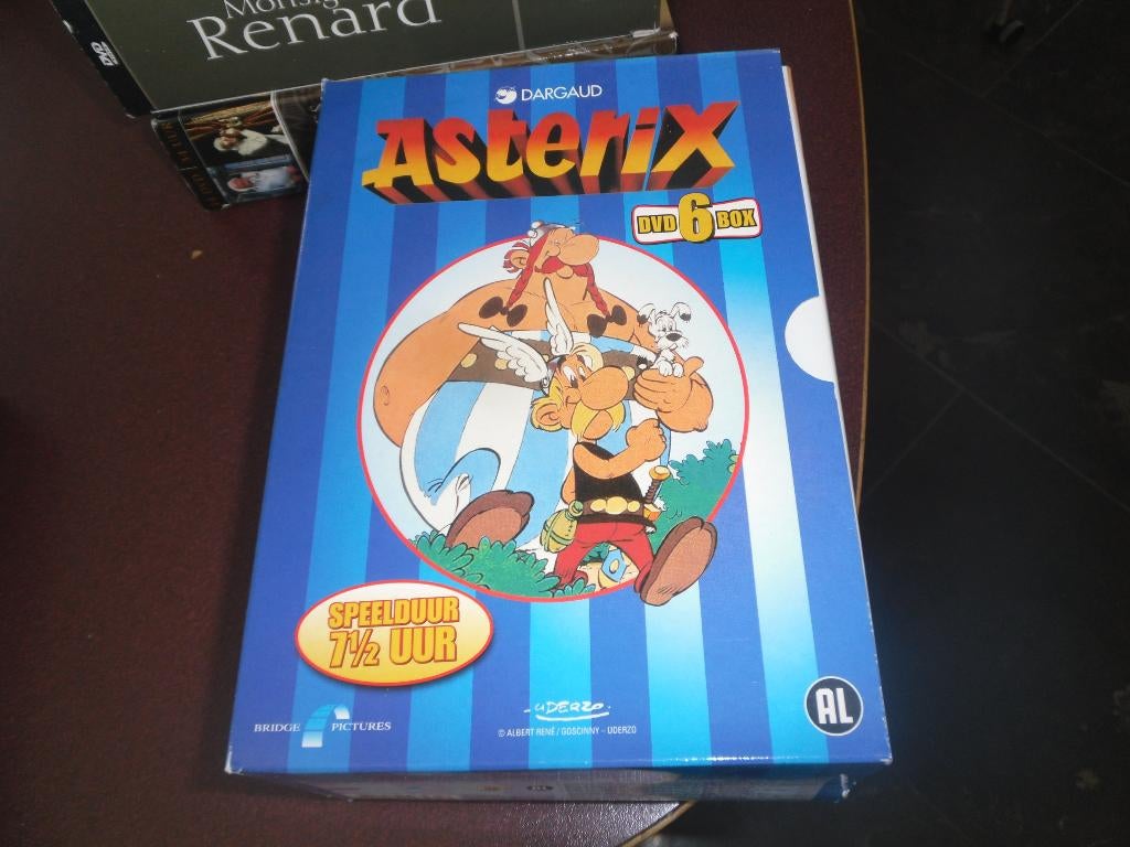 6 dvd box, asterix, Alle leeftijden, Ophalen of Verzenden, Gebruikt, Amerikaans