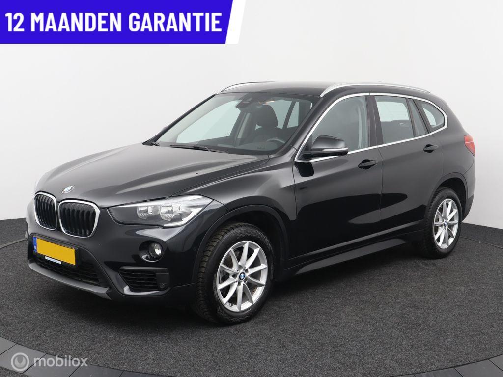 BMW X1 sDrive18i Automaat Cruise Dealer onderhouden 1ste eig, Lichtsensor, Gebruikt, Euro 6, Zwart