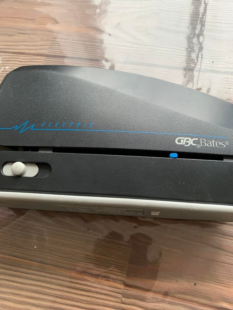 Elektrische nietmachine €10, Ophalen of Verzenden, Zo goed als nieuw