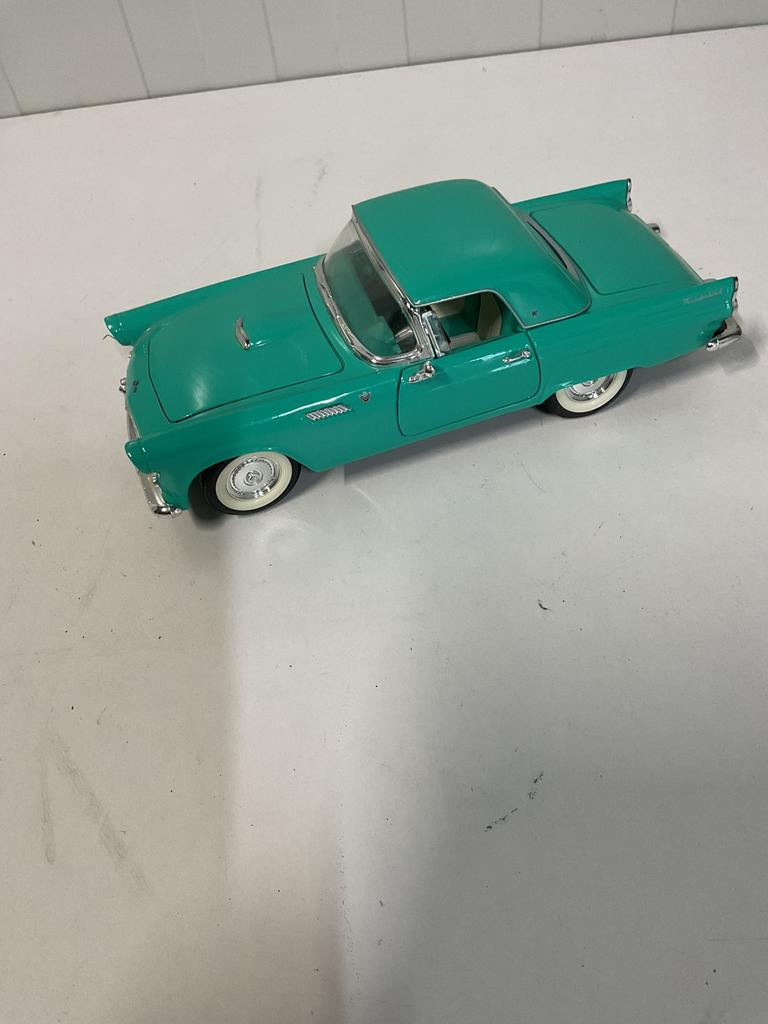 Ford Thunderbird van Road Signature, Ophalen, Zo goed als nieuw