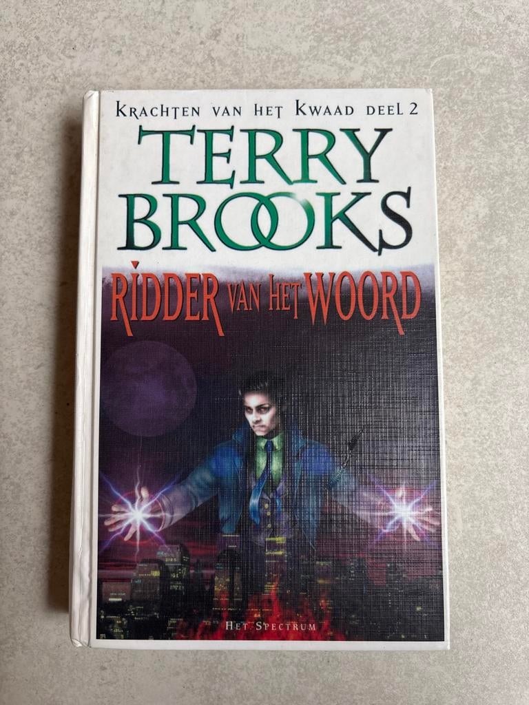Ridder van het Woord - Terry Brooks (Krachten van het Kwaad), Ophalen of Verzenden, Gelezen