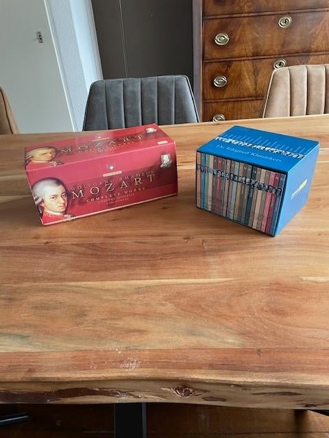 Grote box 200 cd's mozart.kleine box 20 diverse componisten, Ophalen, Classicisme, Gebruikt, Overige typen
