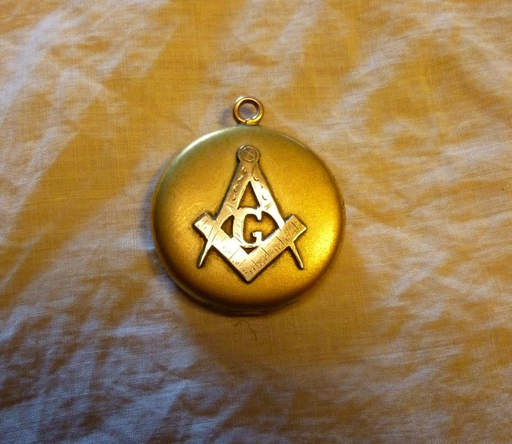 antiek medaillon met vrijmetselaarsteken in goud, Verzenden, Overige materialen, Hanger, Verguld