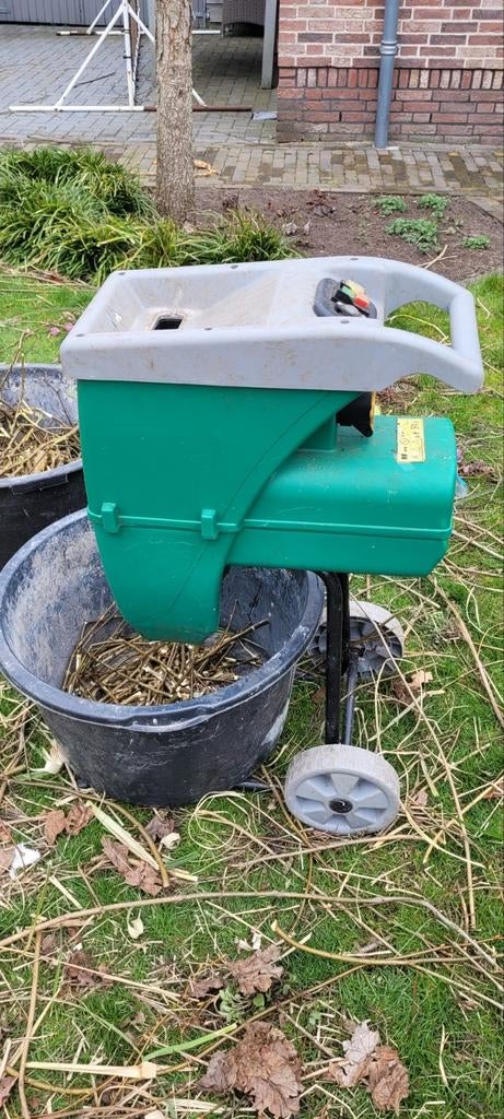 Hakselaar voor tuinafval en takken., Ophalen, Gebruikt