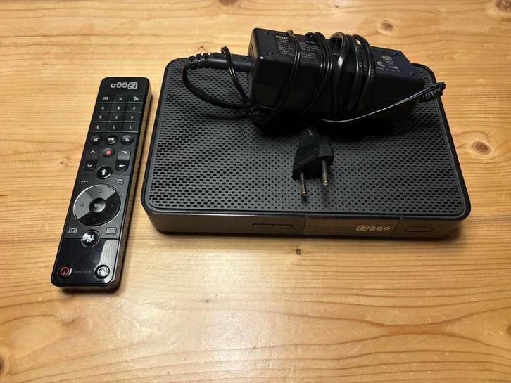 Ziggo Mediabox Next (Arris DCX960) met afstandsbediening, Ophalen, Zo goed als nieuw, Decoder