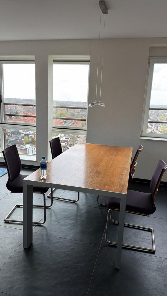 Rolf Benz Design Eettafel met 4 Stoelen - Amerikaans Noten, Huis en Inrichting, Tafels | Eettafels, Ophalen, 50 tot 100 cm, Zo goed als nieuw