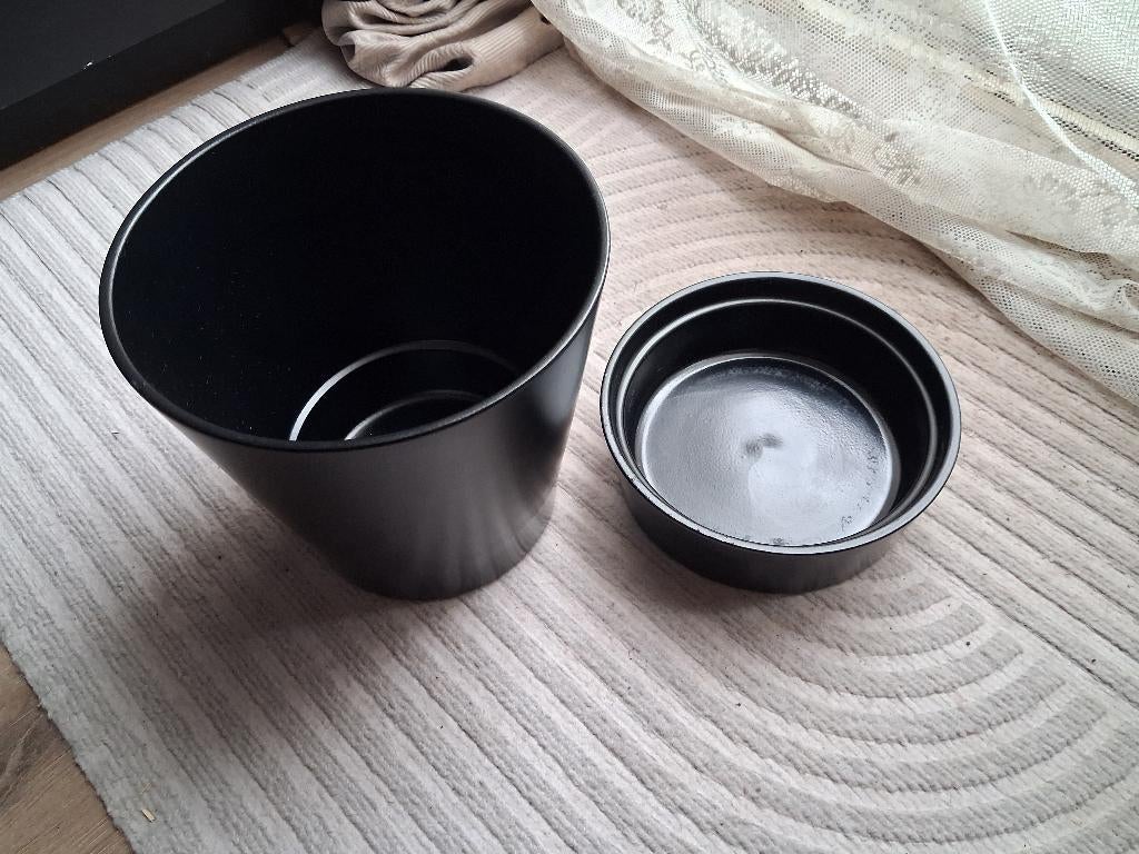 Bloempot met losse schotel - zwart - IKEA, Ophalen, Rond, Balkon, Aardewerk