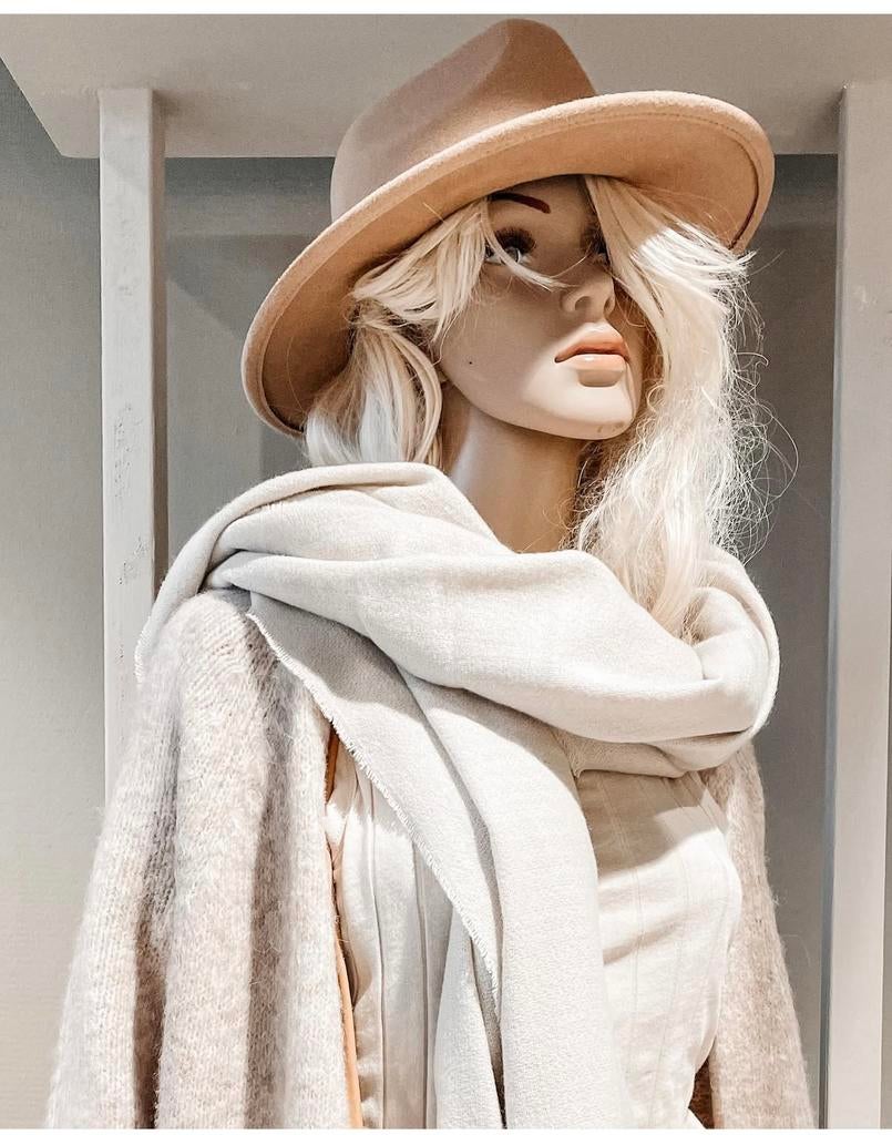 Houten presentatiezuil voor winkel of etalage, Kleding | Dames, Kledingrekken, Ophalen of Verzenden