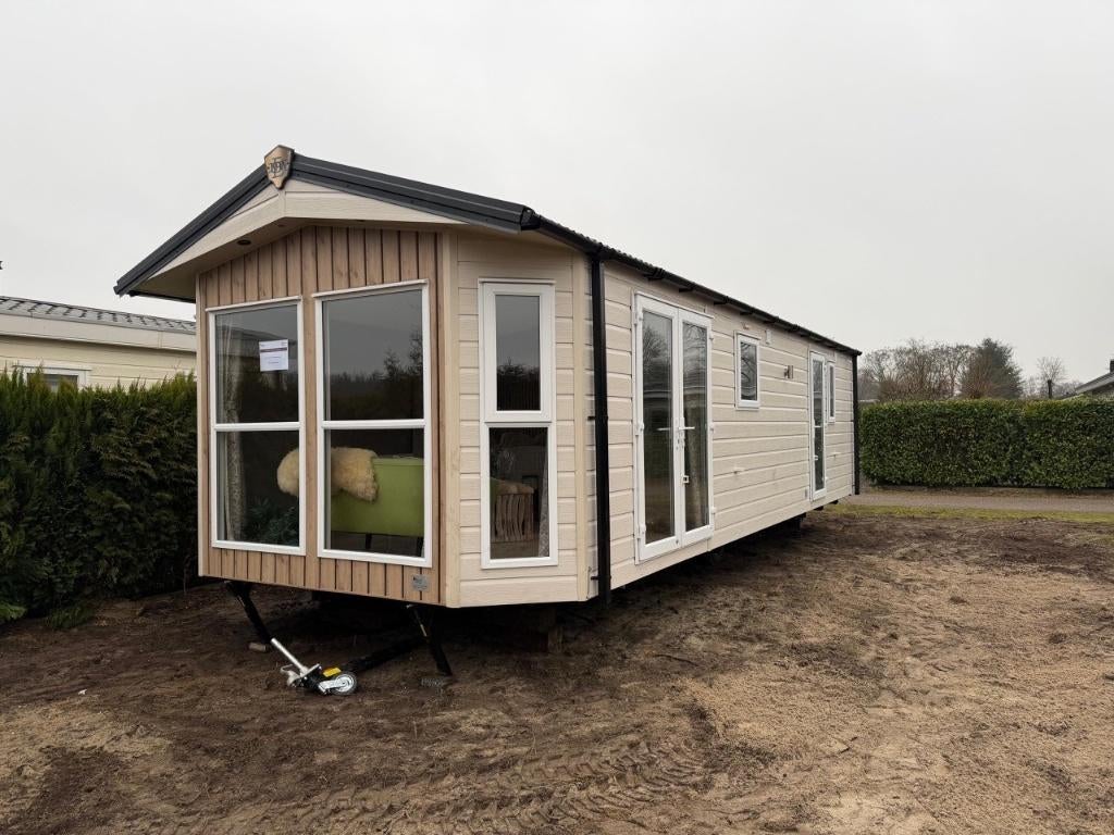 Mooi kunststof nieuwe chalet op een heerlijk rustig park !, Tot en met 4
