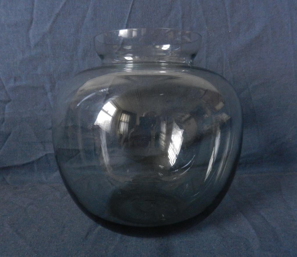 Glazen vaas Andries Copier 1946 grijs/staalblauw h. 16 cm, Ophalen of Verzenden