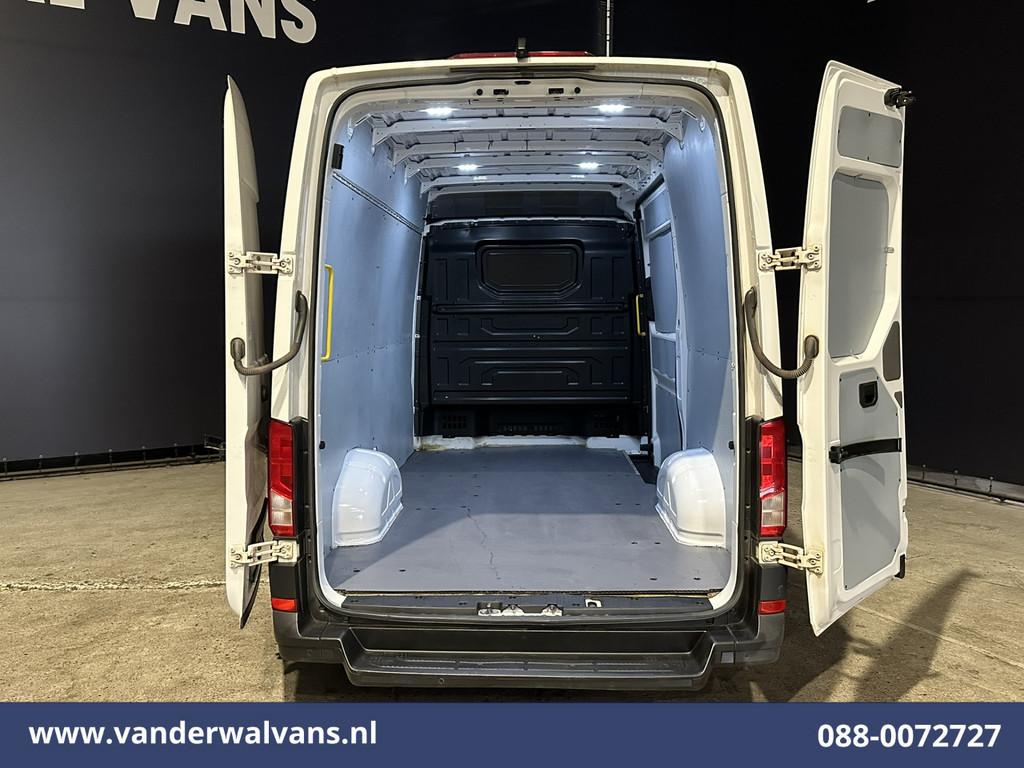 Volkswagen Crafter 2.0 TDI 141pk L3H3 L2H2 Euro6 Airco | App, Voorwielaandrijving, Stof, Gebruikt, 4 cilinders