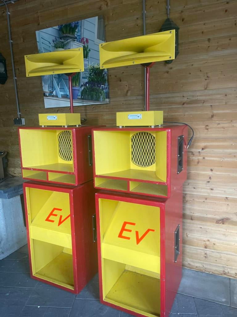 Electro voice 2400watt complete pa speaker set, Audio, Tv en Foto, Luidsprekers, Subwoofer, Zo goed als nieuw, 120 watt of meer