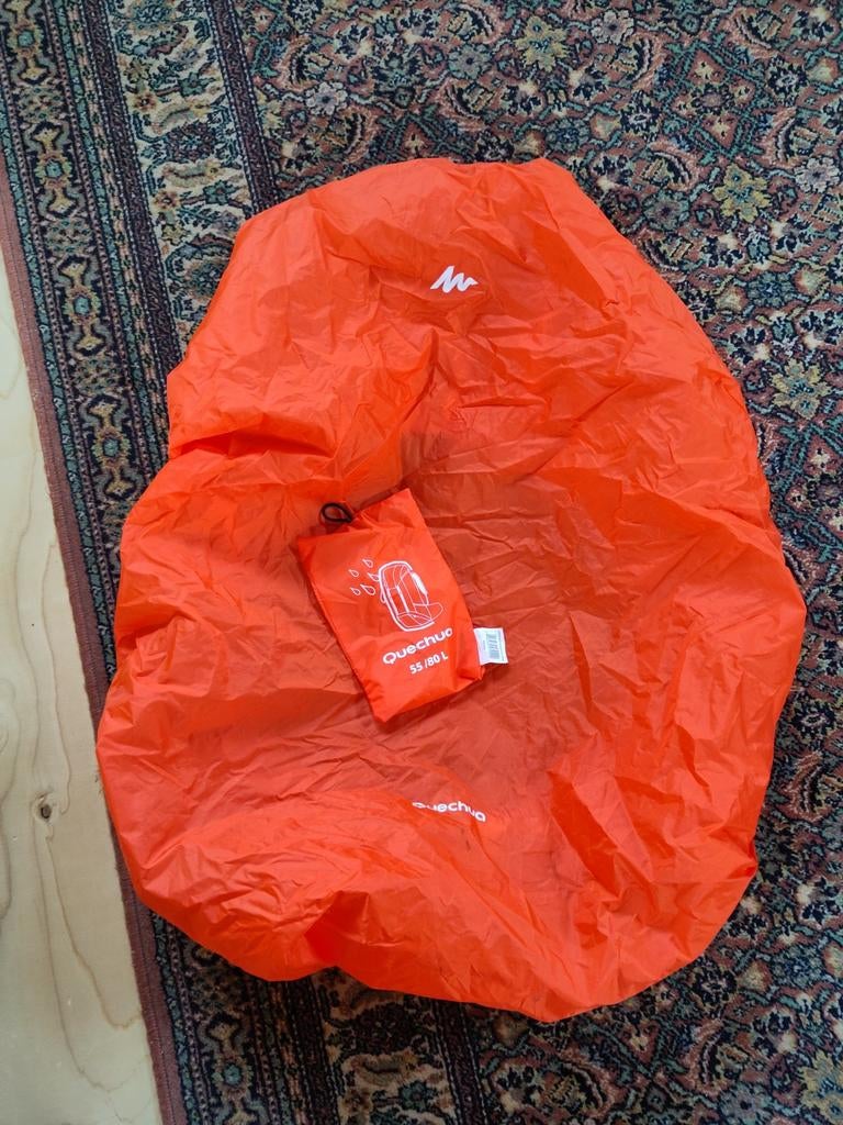 Quechua regenhoes 55/80 liter, Ophalen of Verzenden, Rugzak