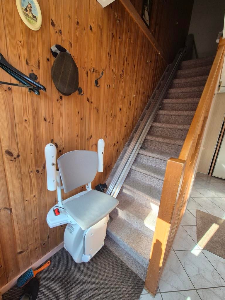 Kort gebruikte traplift, Diversen, Trapliften, Ophalen, Gebruikt, Recht