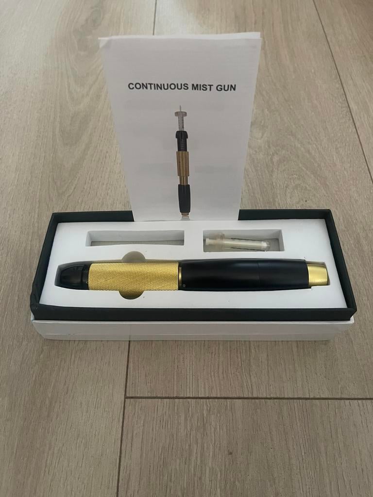 Fillers zonder naald? Hyaluronic Pen te koop Z.G.A.N., Ophalen of Verzenden, Zo goed als nieuw, Lippen, Overige typen