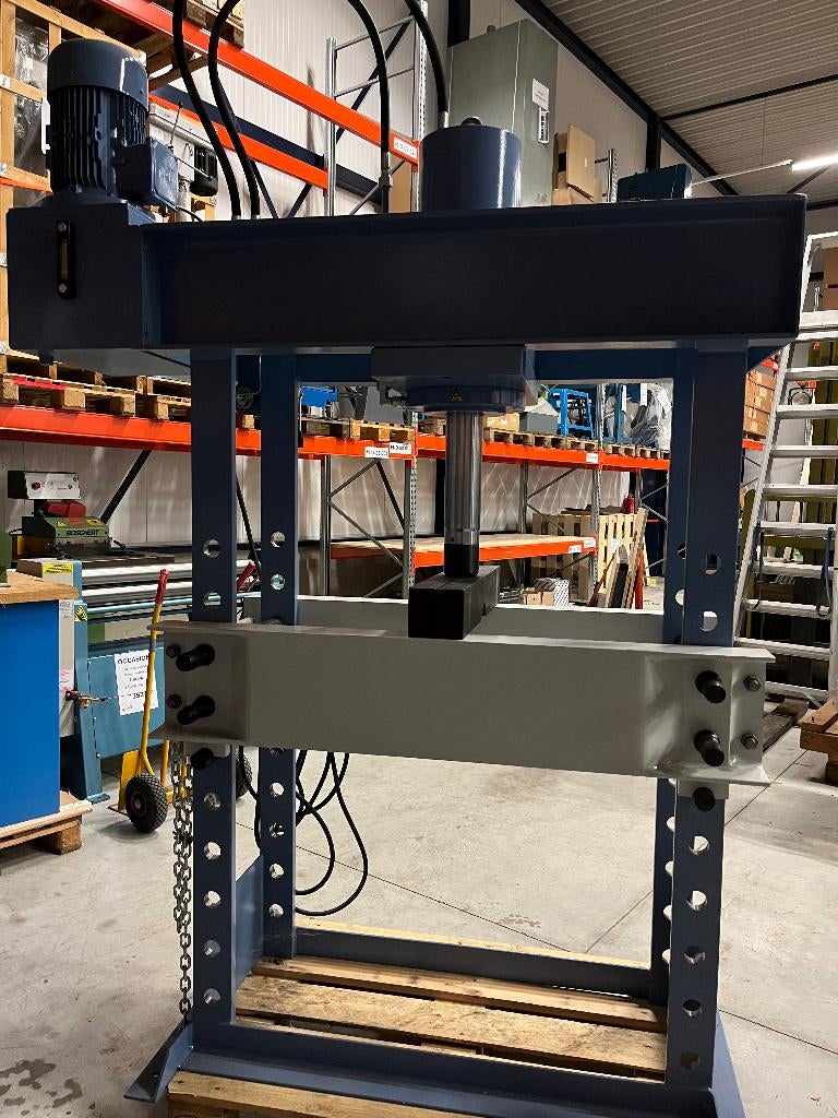 Say-Mak werkplaatspers 100 Ton, Ophalen, Say-Mak, Nb, Nb