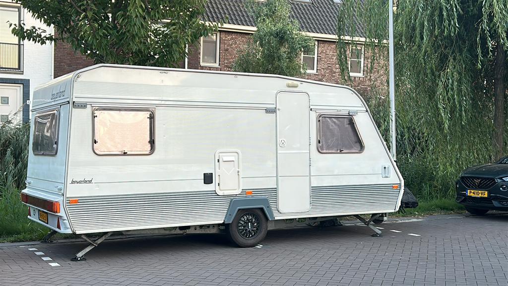 Beyerland 470 Quartz, Caravans en Kamperen, Rondzit, Omvormbare zithoek, 750 - 1000 kg, Particulier