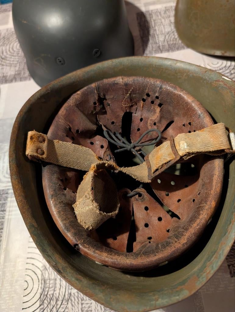 3 Italiaanse helmen - Doe een leuk bod!, Ophalen of Verzenden