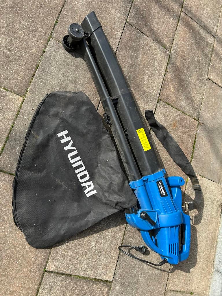 Hyundai Bladblazer met Zuig- en Blaasfunctie, Gebruikt, Handgedragen, Ophalen of Verzenden, Met opvangzak
