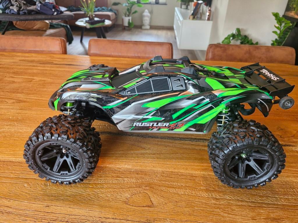 Traxxas Rustler 4X4 VXL BRUSHLESS LIPO VEEL EXTRA'S, Hobby en Vrije tijd, Modelbouw | Radiografisch | Auto's, Ophalen, Zo goed als nieuw