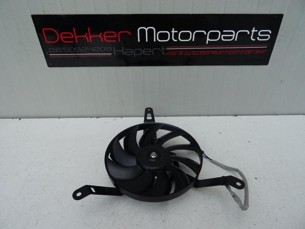 Koelvin / Ventilator / Blower Kawasaki ZX6R 636 Ninja 2024 >, Gebruikt, -, -, Ophalen of Verzenden