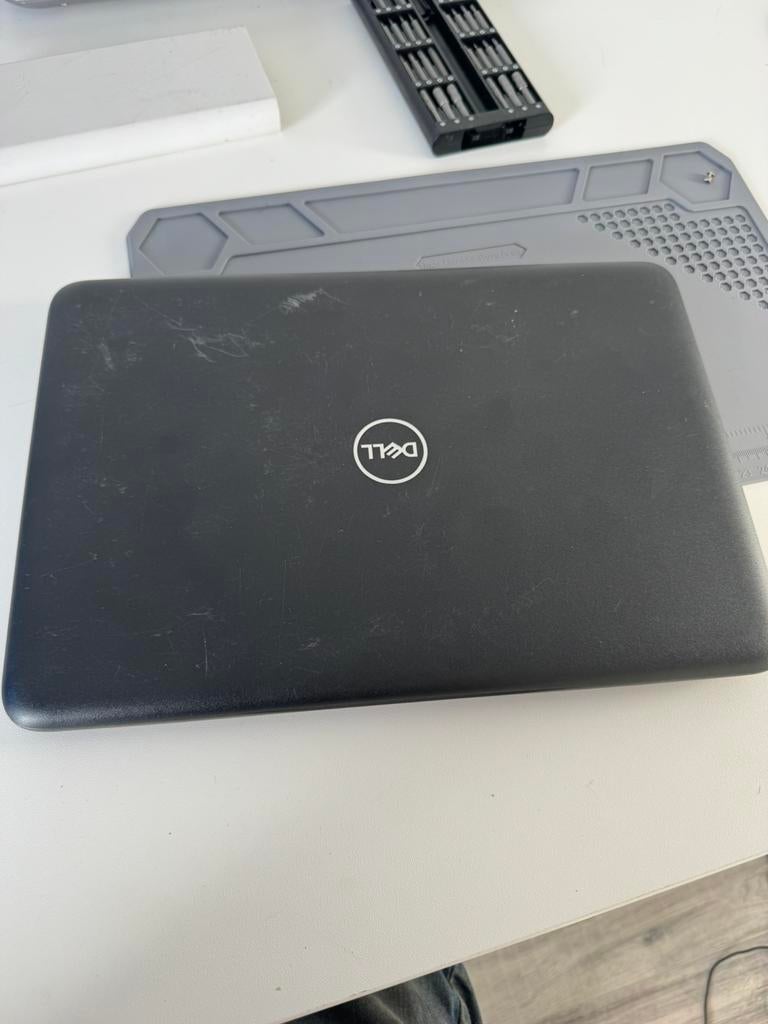 Dell latitude 3180, Ophalen, 2 tot 3 Ghz, Qwerty, 14 inch