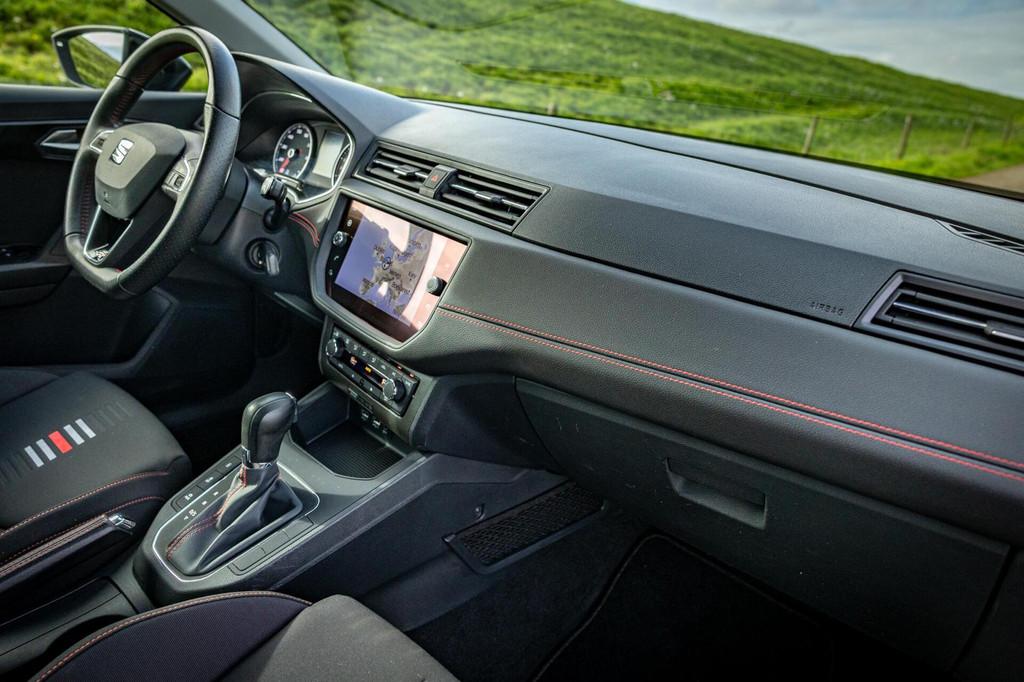 Seat Ibiza 1.0 TSI FR Business Intense | Automaat | Led, Auto's, Seat, Gebruikt, Parkeersensor, 580 kg, Met garantie (alle)