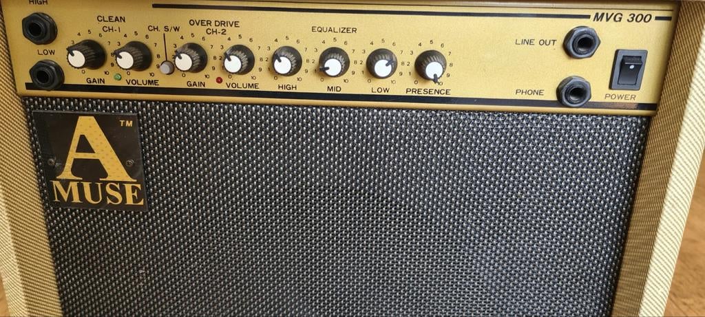 A-Muse mvg 300 gitaarversterker, Ophalen of Verzenden, Gebruikt