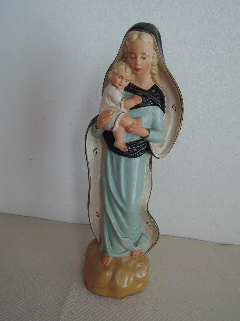 Ouderwets stenen beeld van Maria met kind, Verzamelen, Religie, Ophalen of Verzenden, Zo goed als nieuw, Beeld(je), Christendom | Katholiek