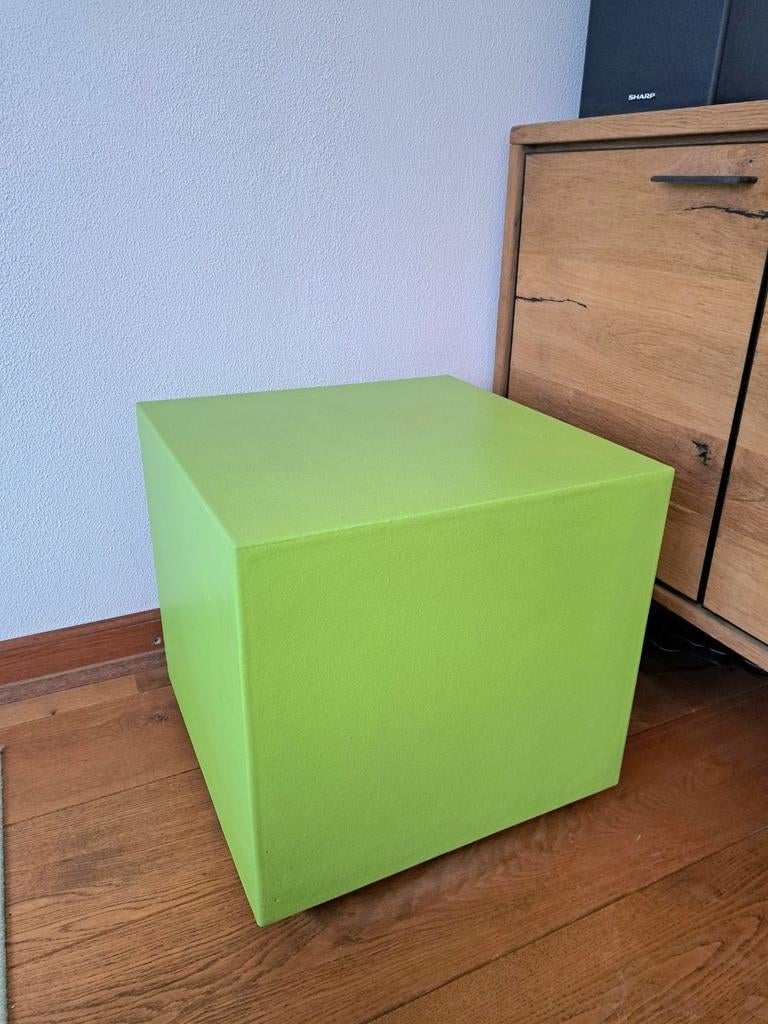 Gifgroene stevige poef 46x46x46cm, Rond, Minder dan 50 cm, Ophalen of Verzenden, Minder dan 50 cm