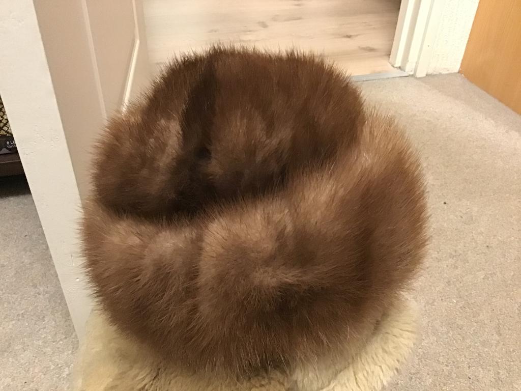 Bontmuts, Ophalen of Verzenden, Zo goed als nieuw, Muts