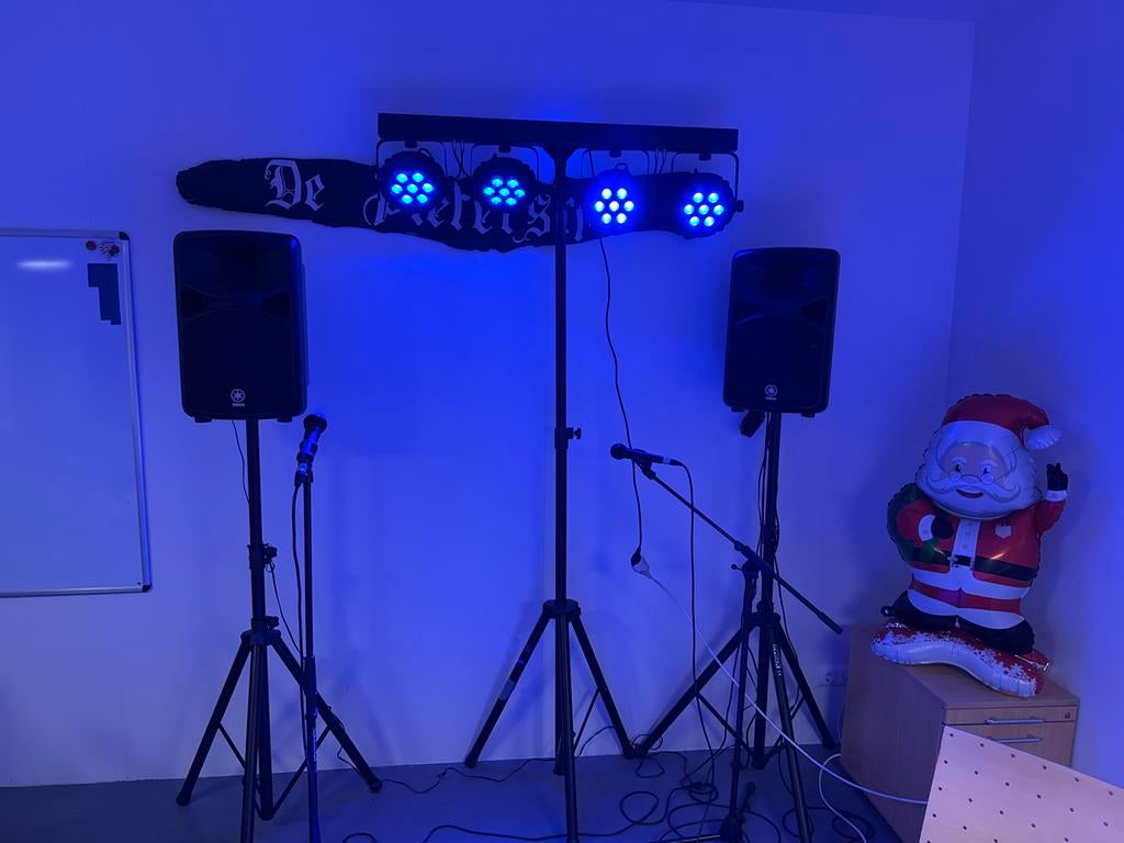 Yamaha Stagepas 600i complete set met licht en microfoons, Ophalen, Gebruikt, Nvt, Minder dan 500 watt