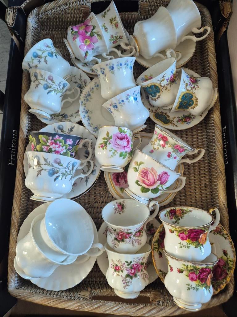 Gebruikt Royal albert porselein, Ophalen of Verzenden, Gebruikt, Porselein, Kop en/of schotel