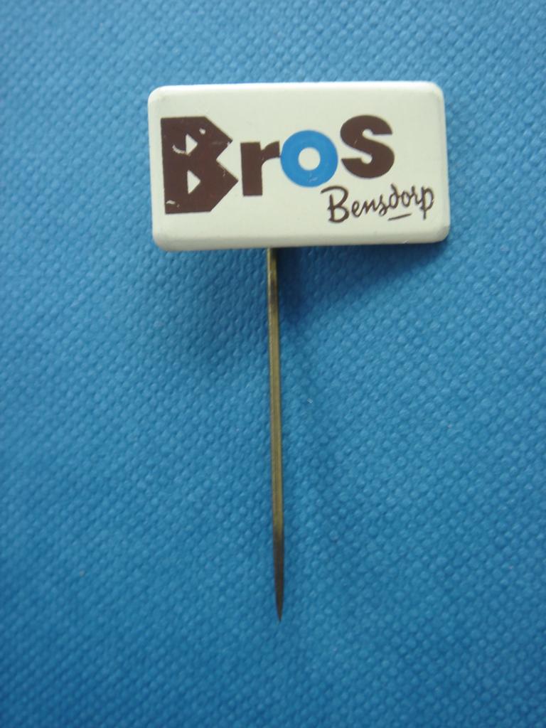 Speld Bros Bensdorp, Ophalen of Verzenden, Gebruikt, Merk, Speldje of Pin