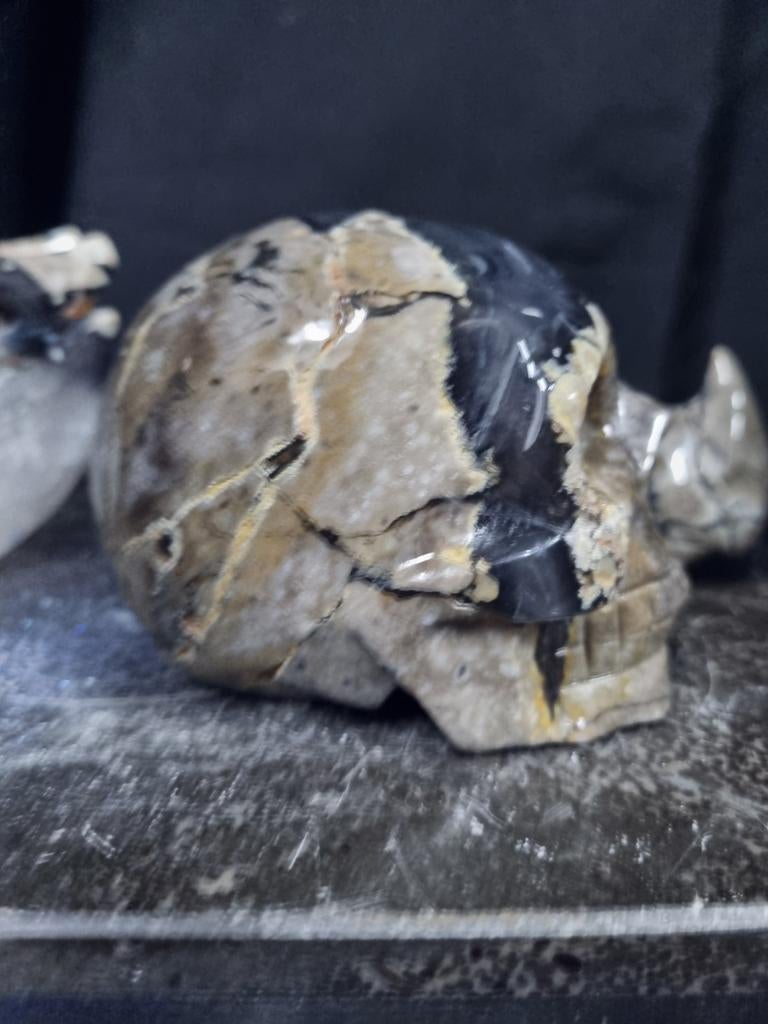 Skull van vulkaan agaat, uv-gevoelig, Ophalen of Verzenden, Mineraal